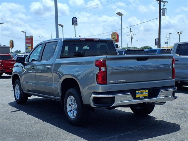 2025 Chevrolet Silverado 1500 LT photo 9