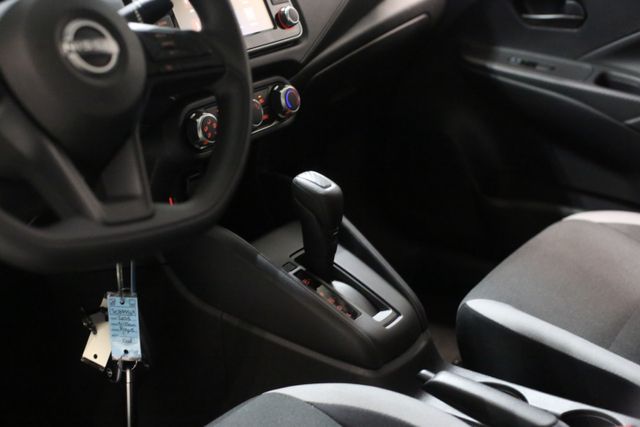 2025 Nissan Versa S photo 14