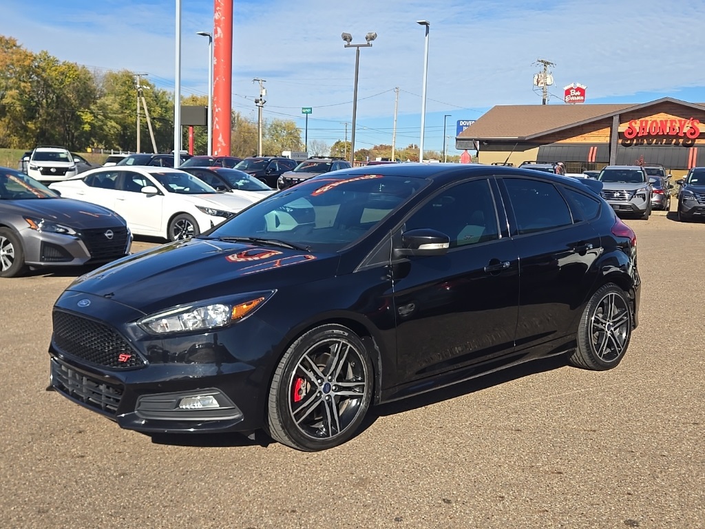2018 Ford Focus ST photo 3