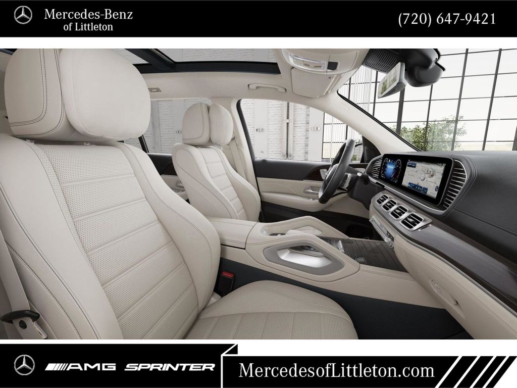 2026 Mercedes Benz GLS 450 4MATIC photo 4