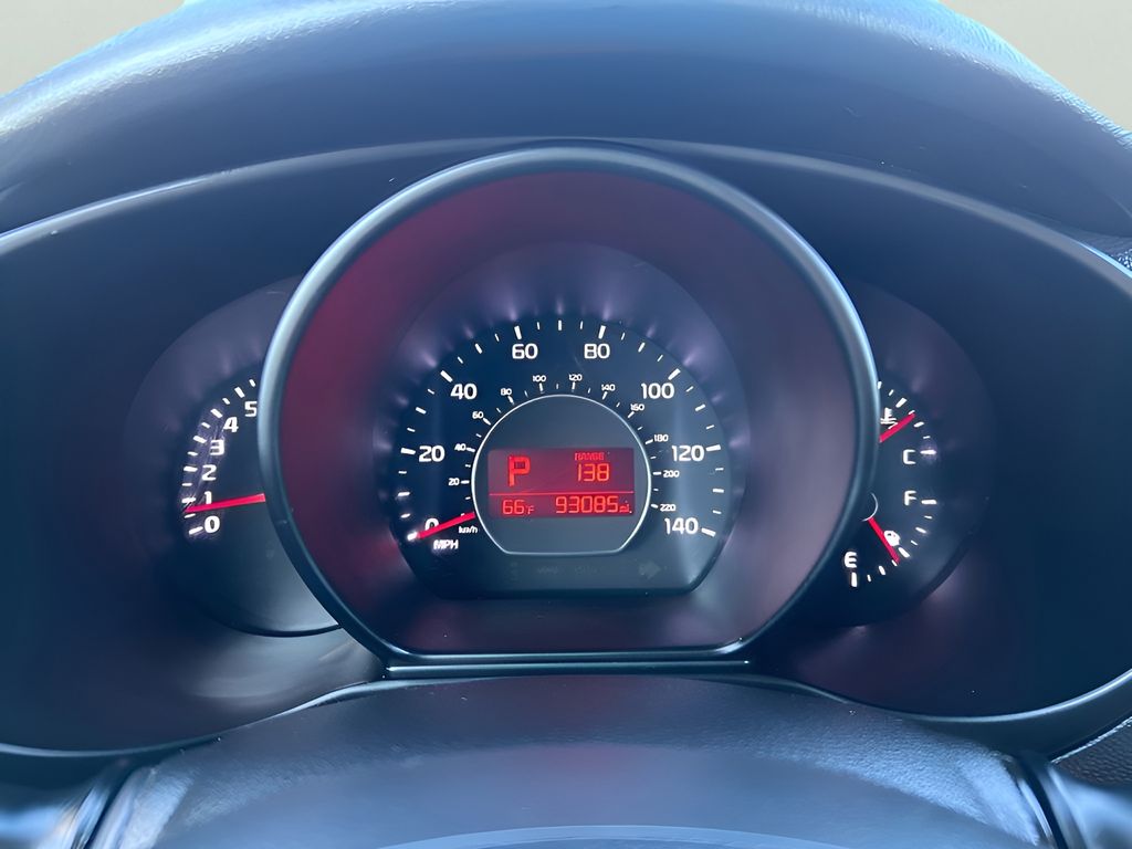 2016 Kia Soul Plus photo 11