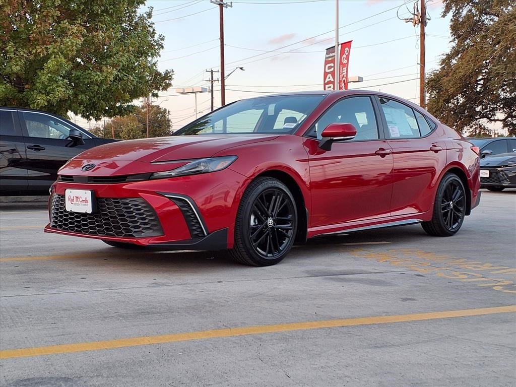 2026 Toyota Camry SE's photo