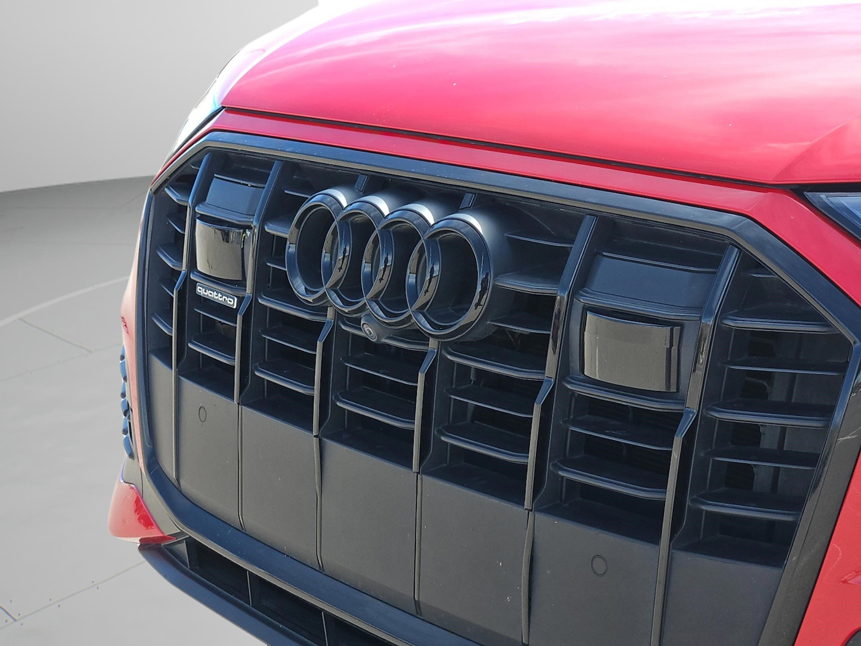 2021 Audi Q7 55 Prestige photo 6