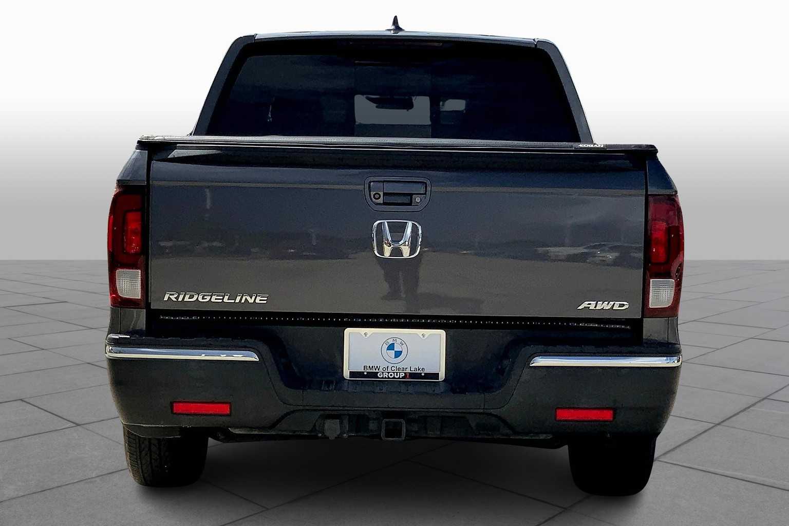 2019 Honda Ridgeline RTL photo 4