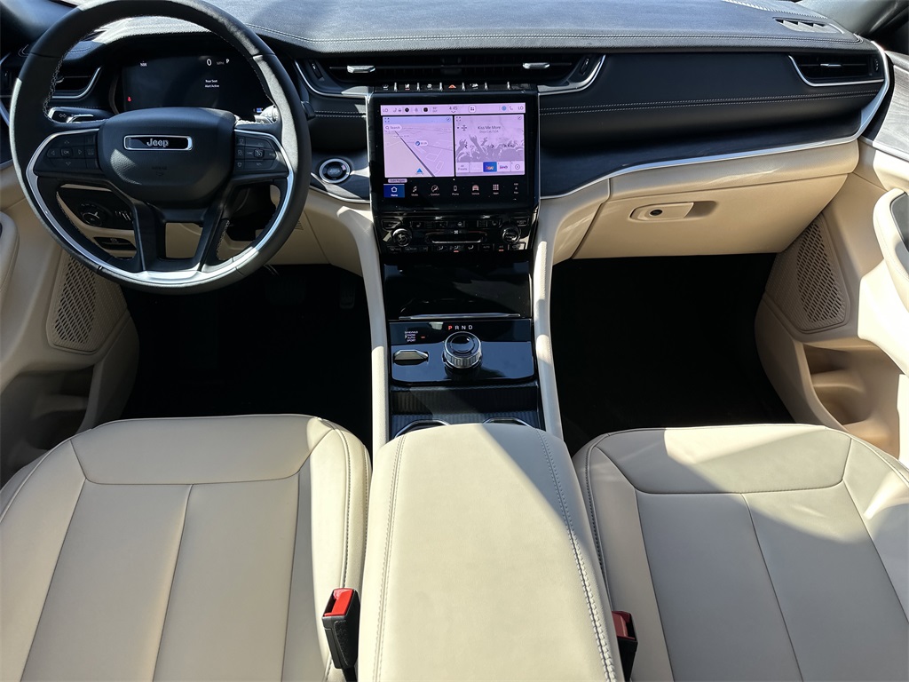 2025 Jeep Grand Cherokee Limited photo 10