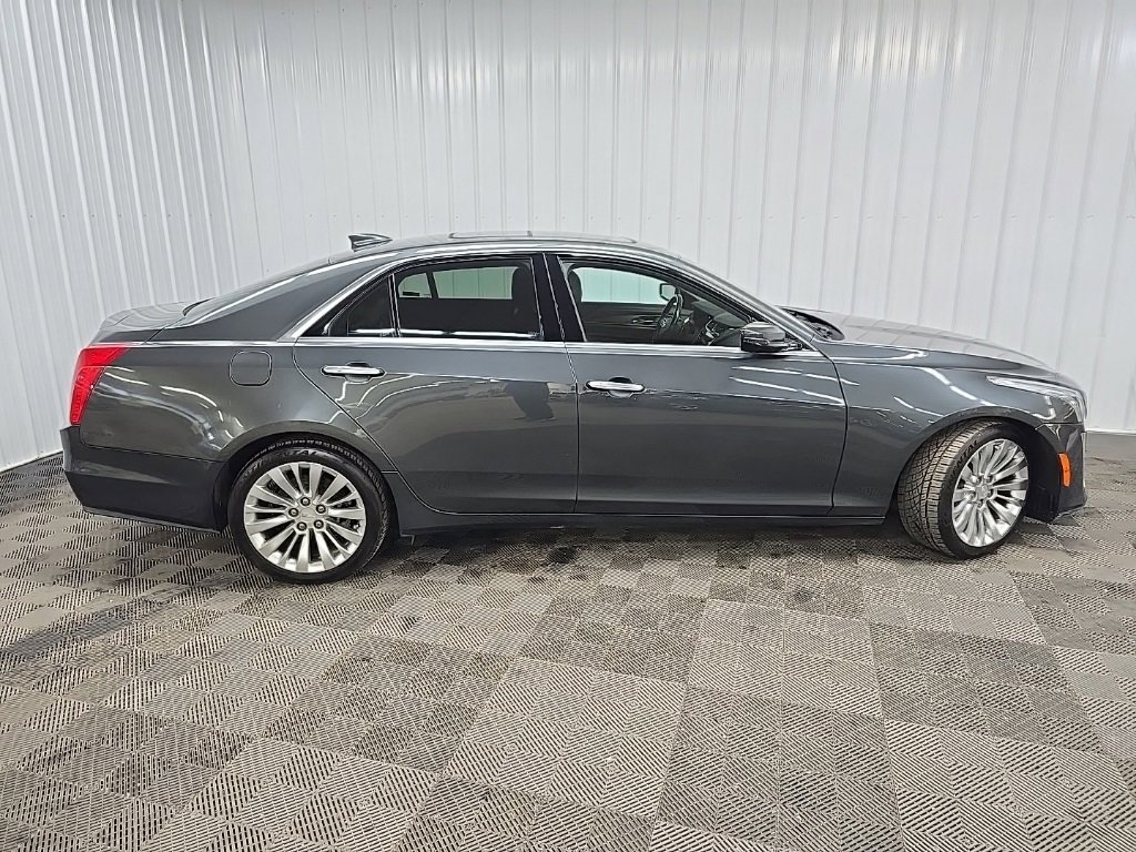 2017 Cadillac CTS Luxury photo 2