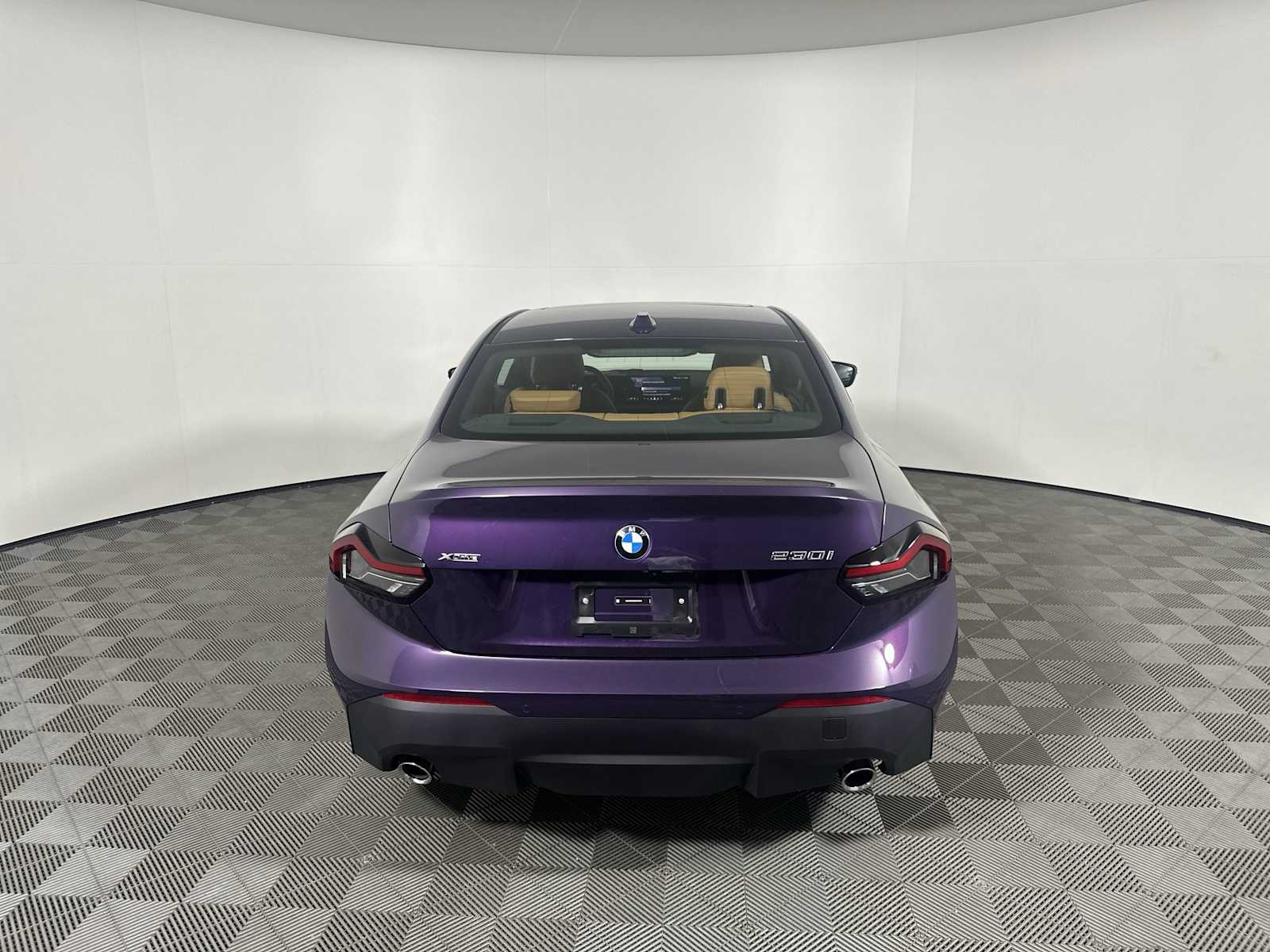2025 Bmw 230i xDrive photo 2