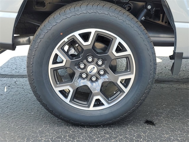 2025 Ford F-150 STX photo 5