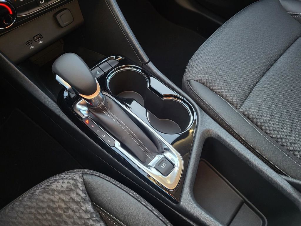 2026 Buick Encore GX Preferred photo 9
