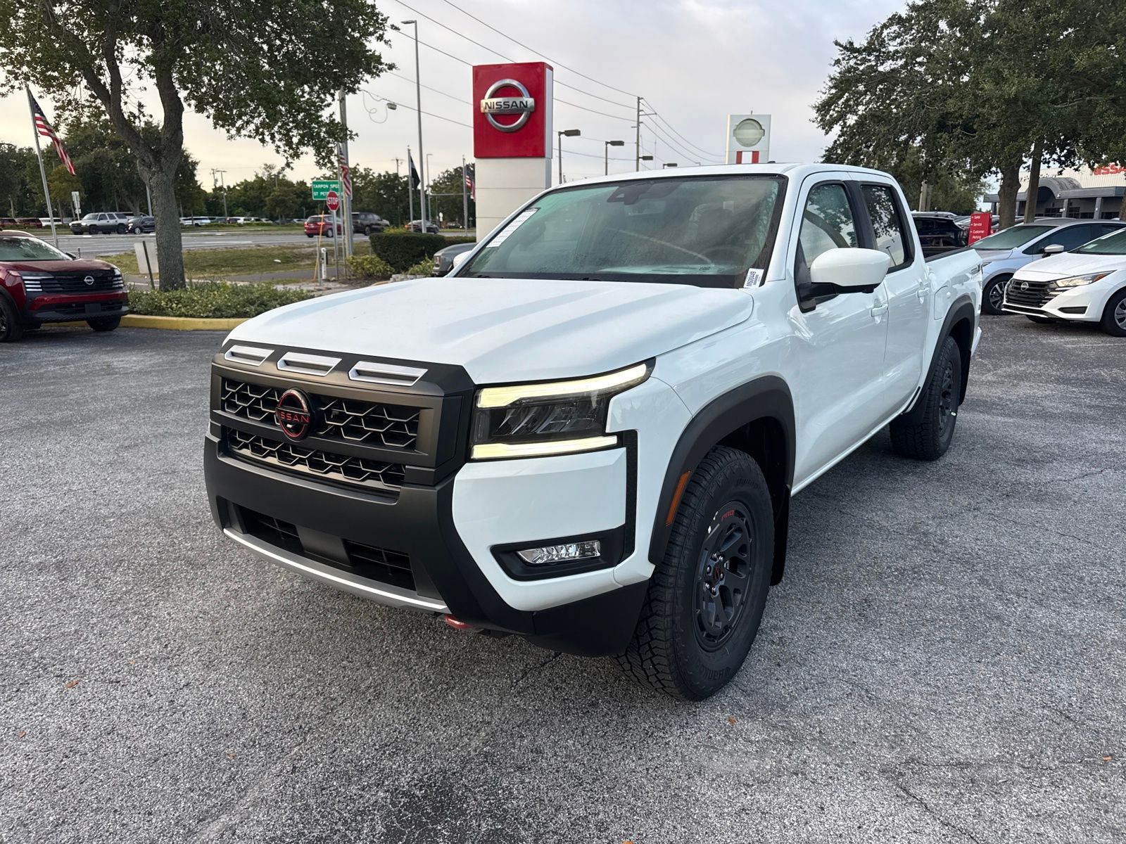 2026 Nissan Frontier PRO-X photo 2