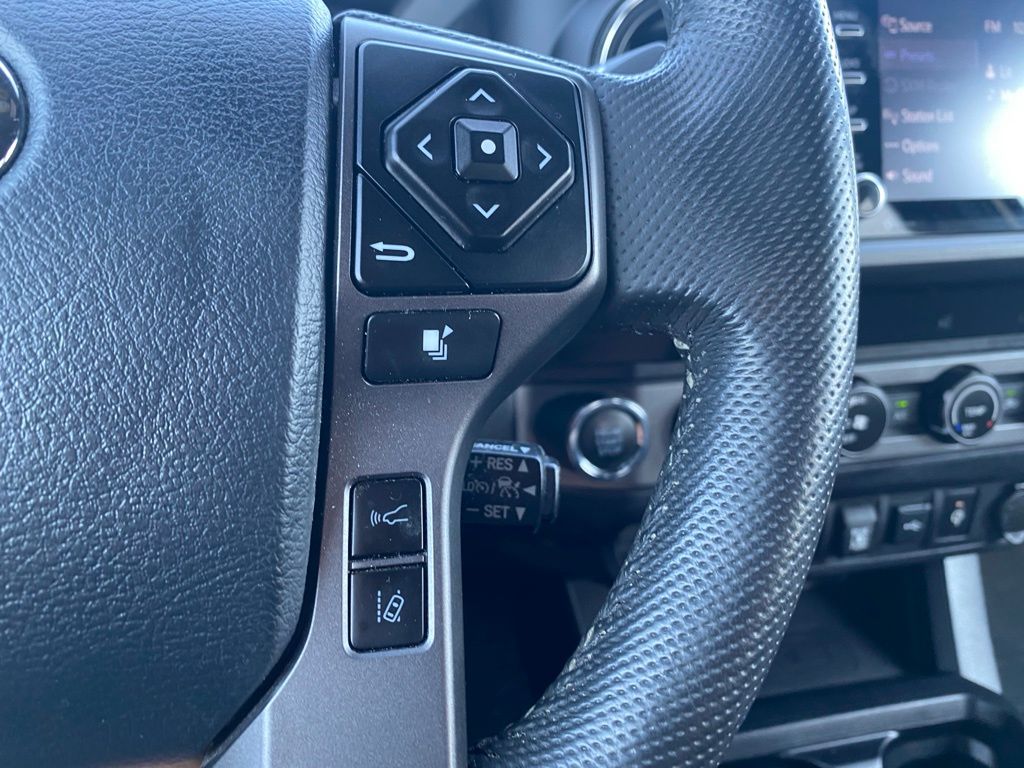 2020 Toyota Tacoma SR5 photo 12
