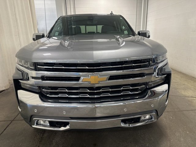 2022 Chevrolet Silverado 1500 LTZ photo 2