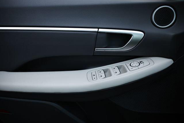 2025 Hyundai Sonata SEL Convenience photo 7