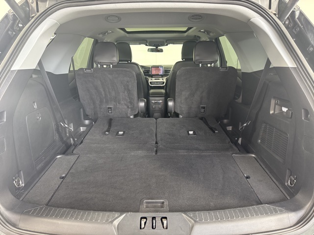 2022 Ford Explorer XLT photo 22