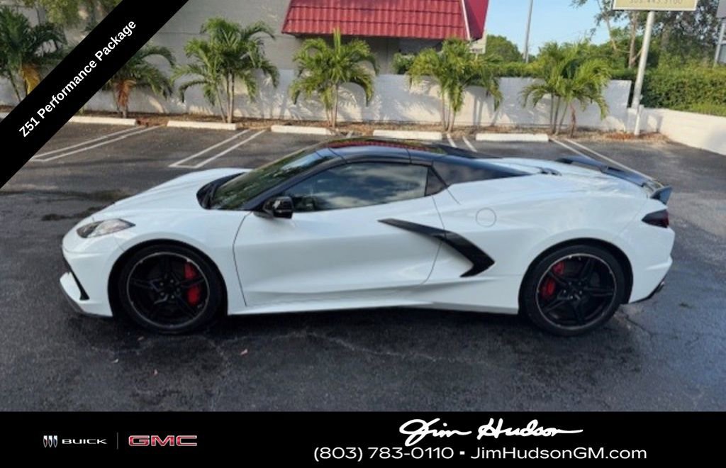 2022 Chevrolet Corvette Stingray 2LT photo 3