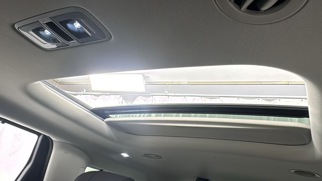 2026 Kia Carnival SX Prestige photo 44