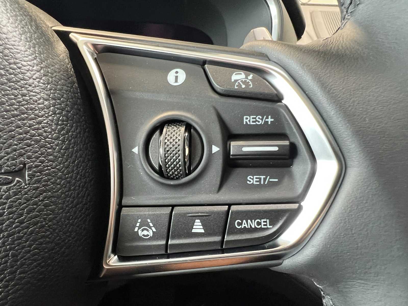 2026 Acura MDX Technology SH-AWD photo 15