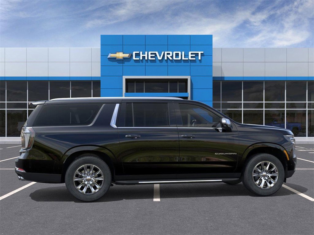 2025 Chevrolet Suburban Premier photo 3
