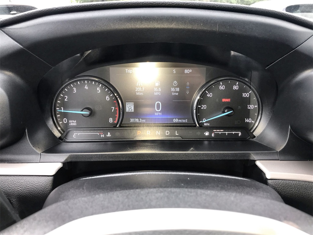 2023 Ford Explorer XLT photo 14