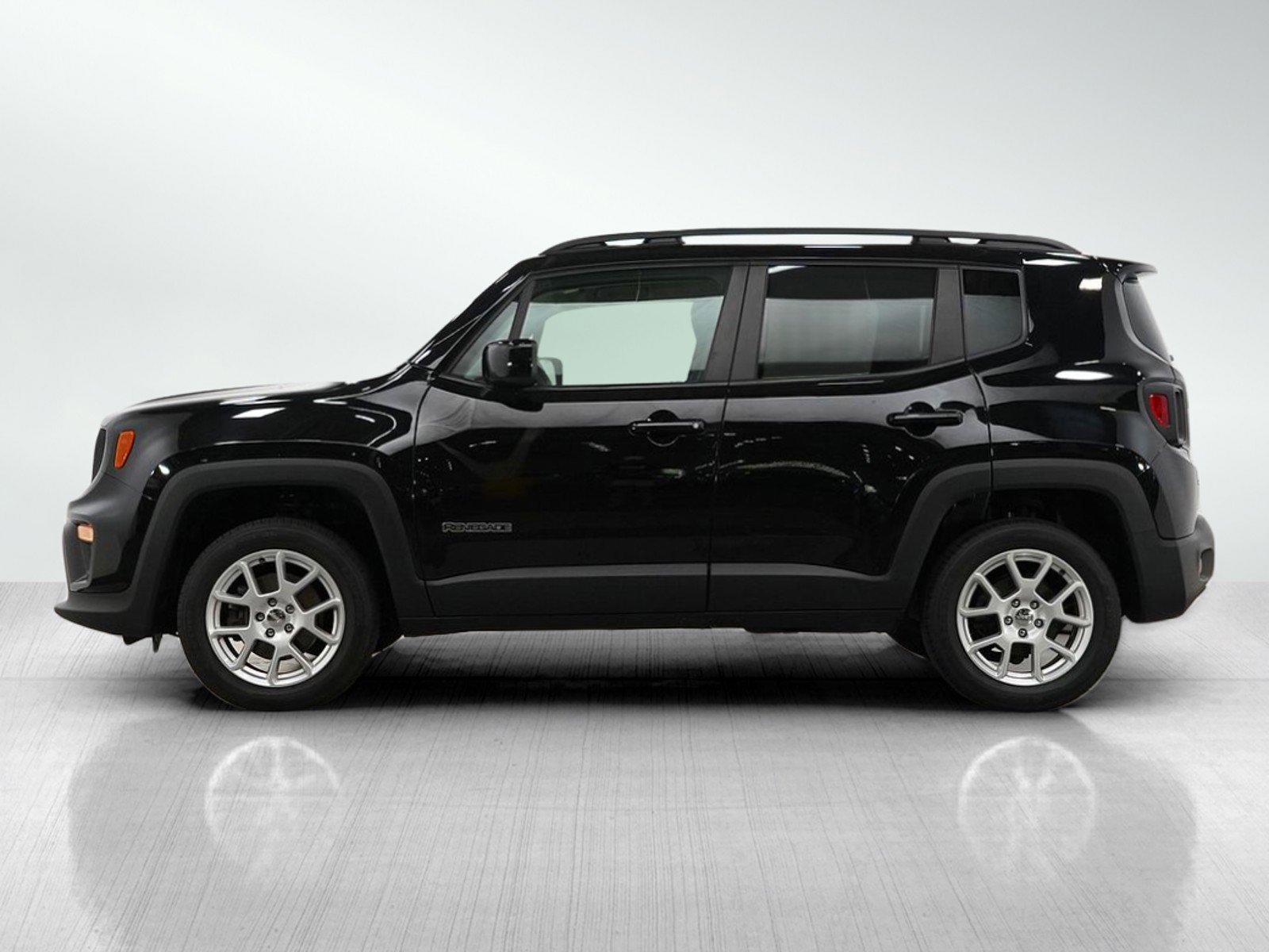 2021 Jeep Renegade Latitude photo 2