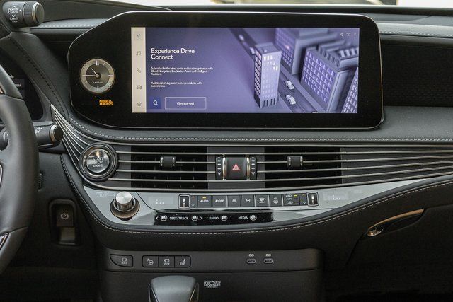2024 Lexus LS 500 photo 8