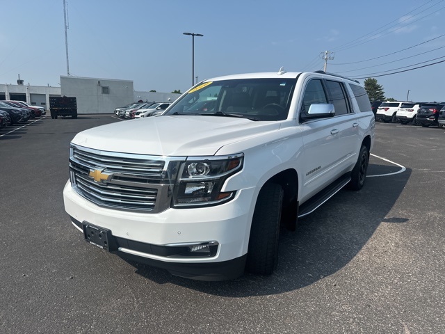 2020 Chevrolet Suburban Premier photo 3