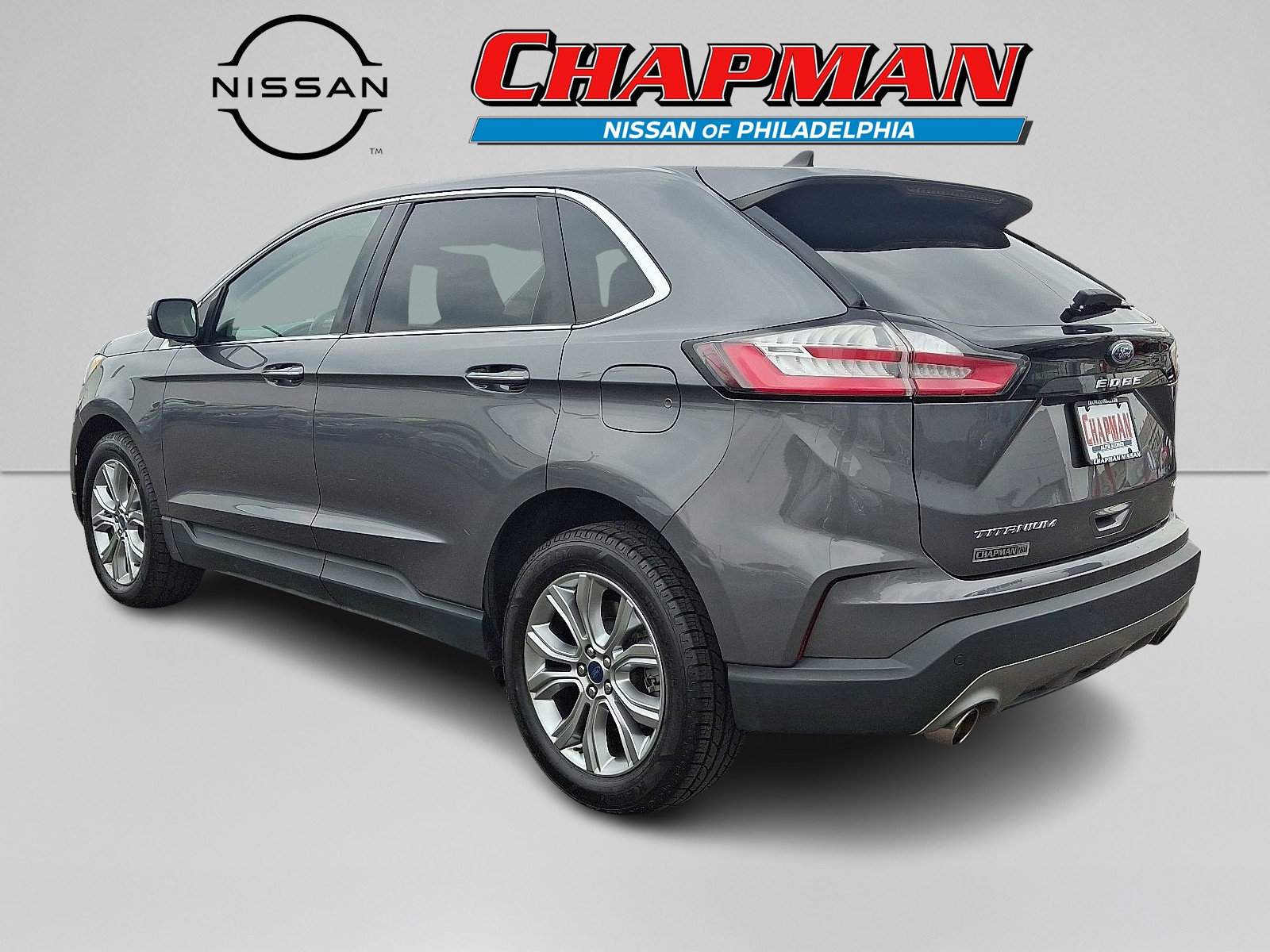 2022 Ford Edge Titanium photo 4