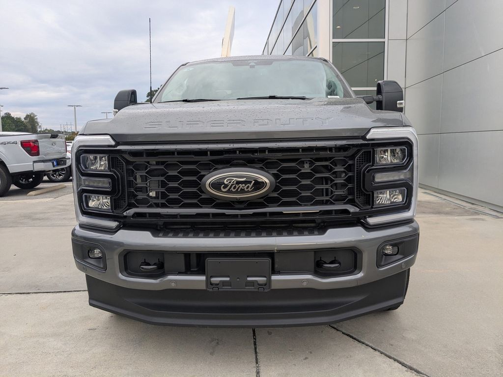 2025 Ford F-250 Lariat photo 8