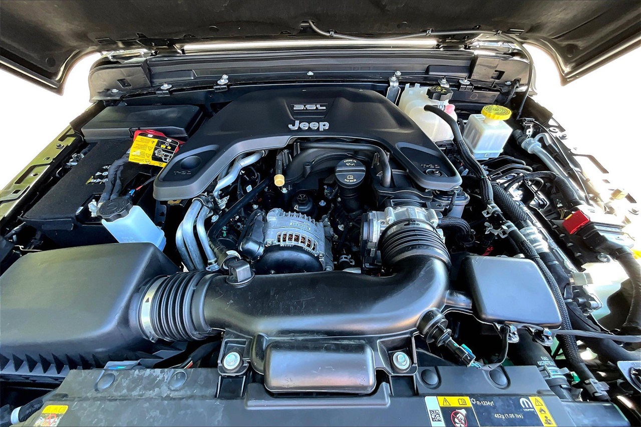 2021 Jeep Gladiator Sport photo 34