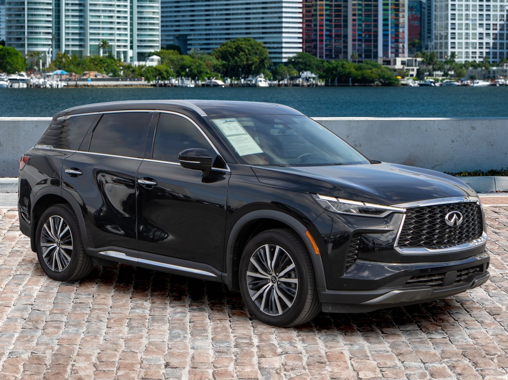 2023 Infiniti QX60 Sensory photo 3