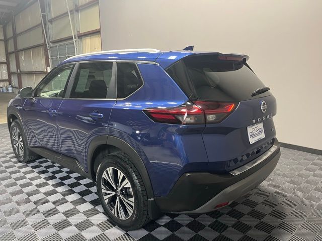 2021 Nissan Rogue SV photo 3