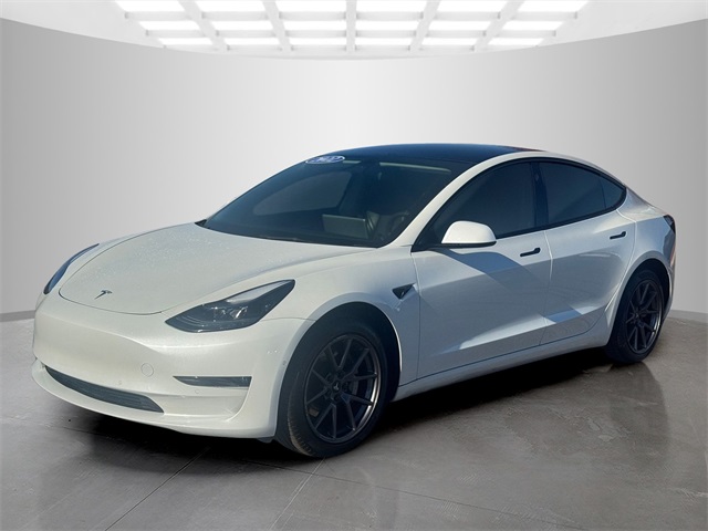 2022 Tesla Model 3 Long Range photo 3