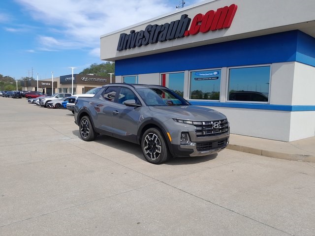 2025 Hyundai Santa Cruz Limited photo 2