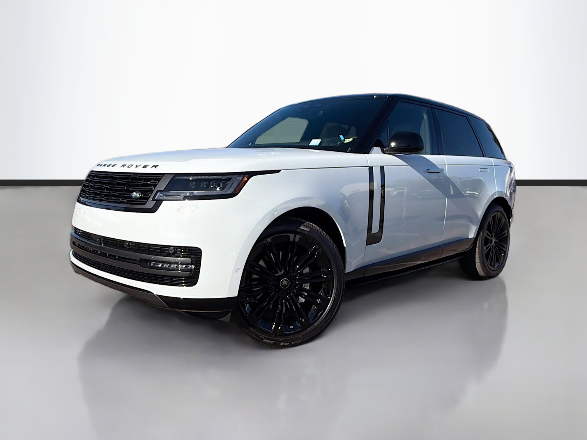 2025 Land Rover Range Rover SE's photo