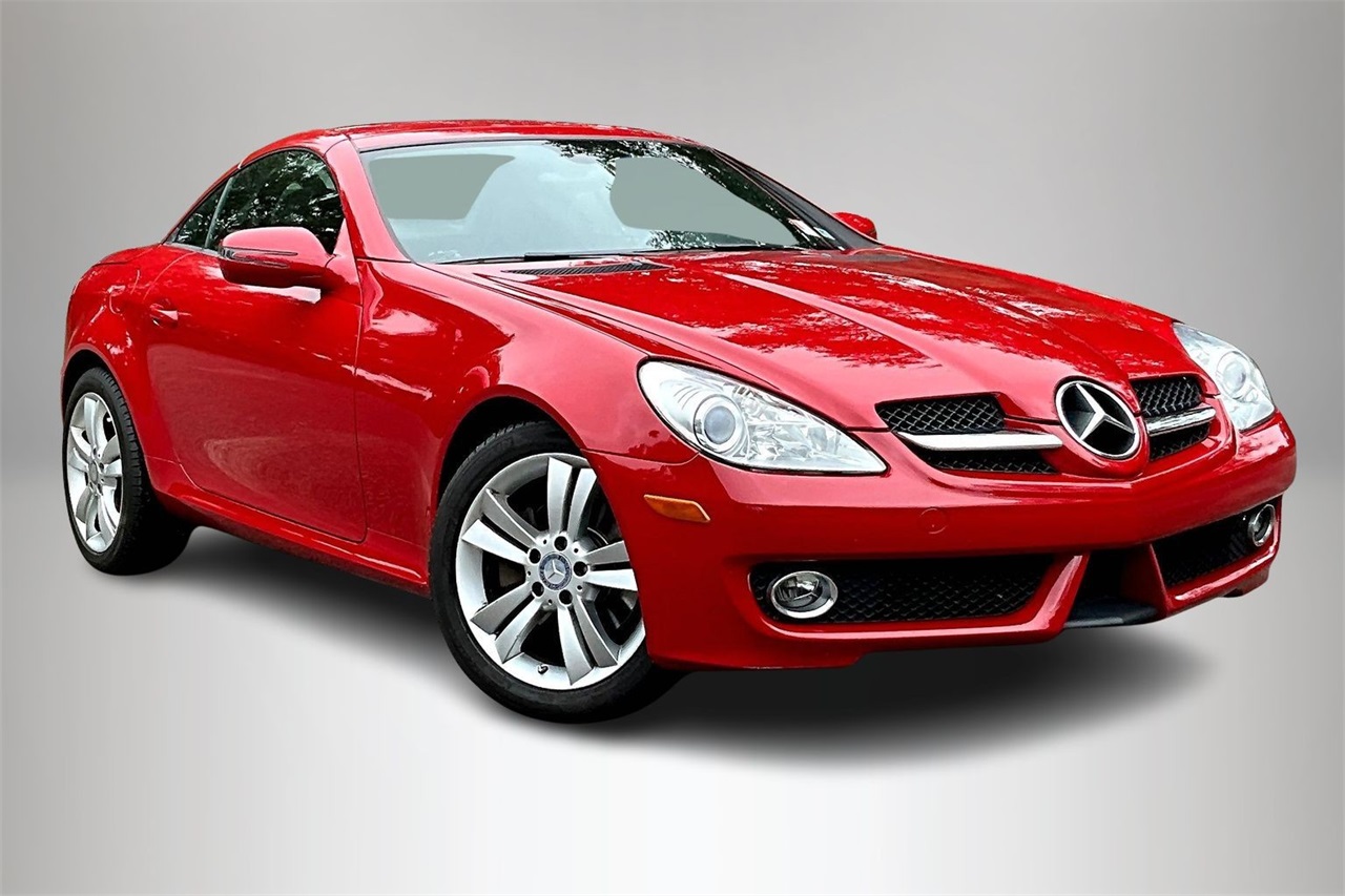 2010 Mercedes Benz SLK 300 photo 2