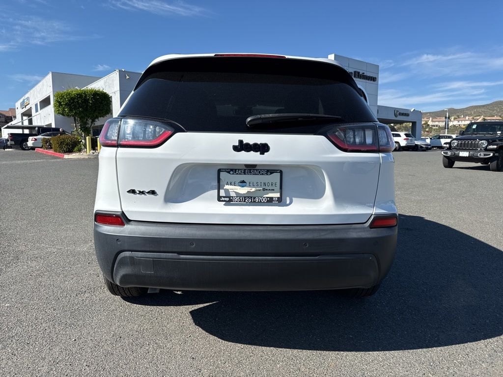 New 2023 Bright White Clear-Coat Exterior Paint Jeep Altitude Lux image 6