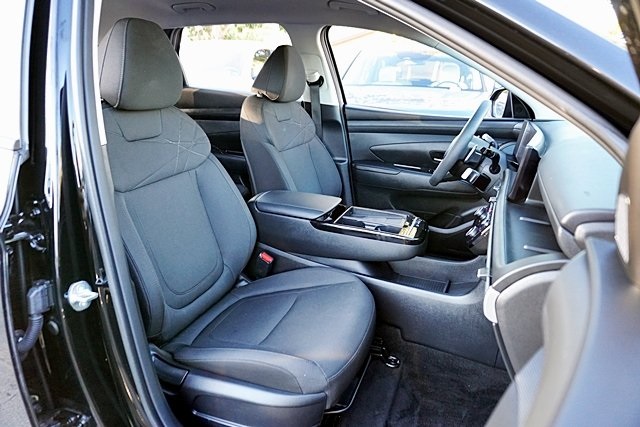 Used 2025 Gray Hyundai Blue image 11