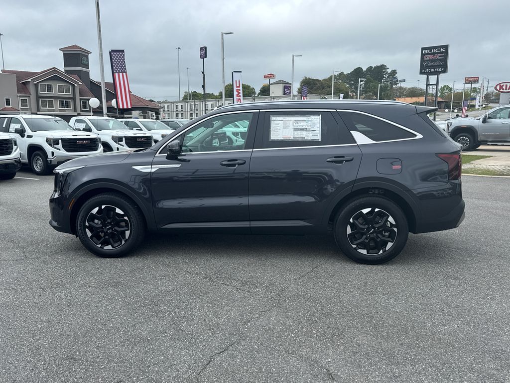 2025 Kia Sorento S photo 6