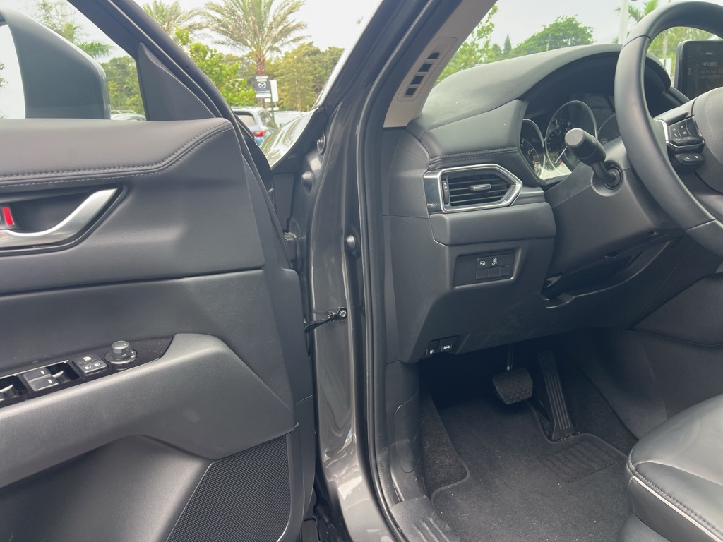2025 Mazda CX-5 2.5 Select photo 19