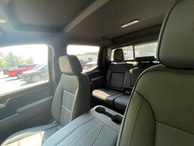 2024 Chevrolet Silverado 1500 High Country photo 27