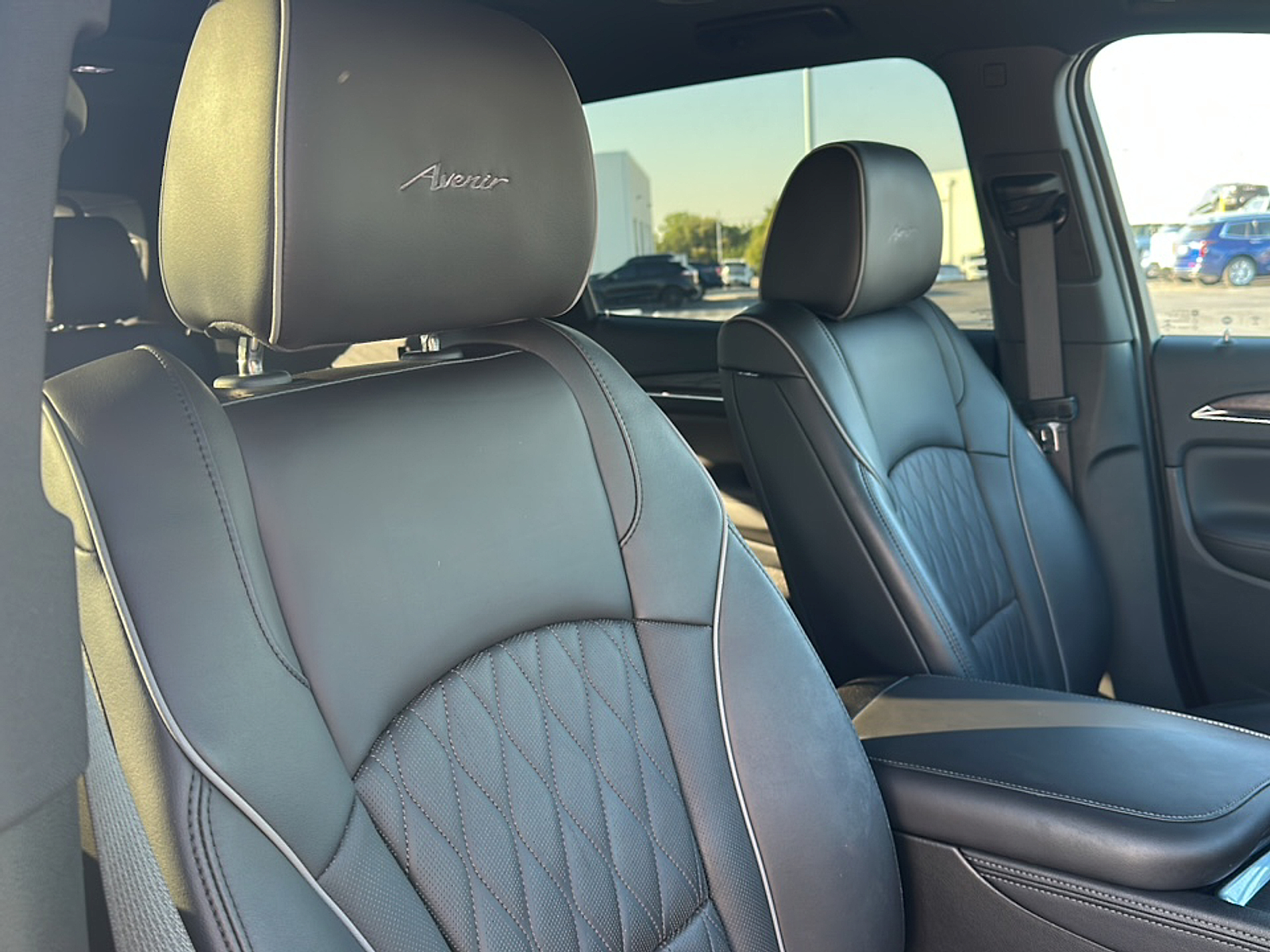 2023 Buick Enclave Avenir photo 8