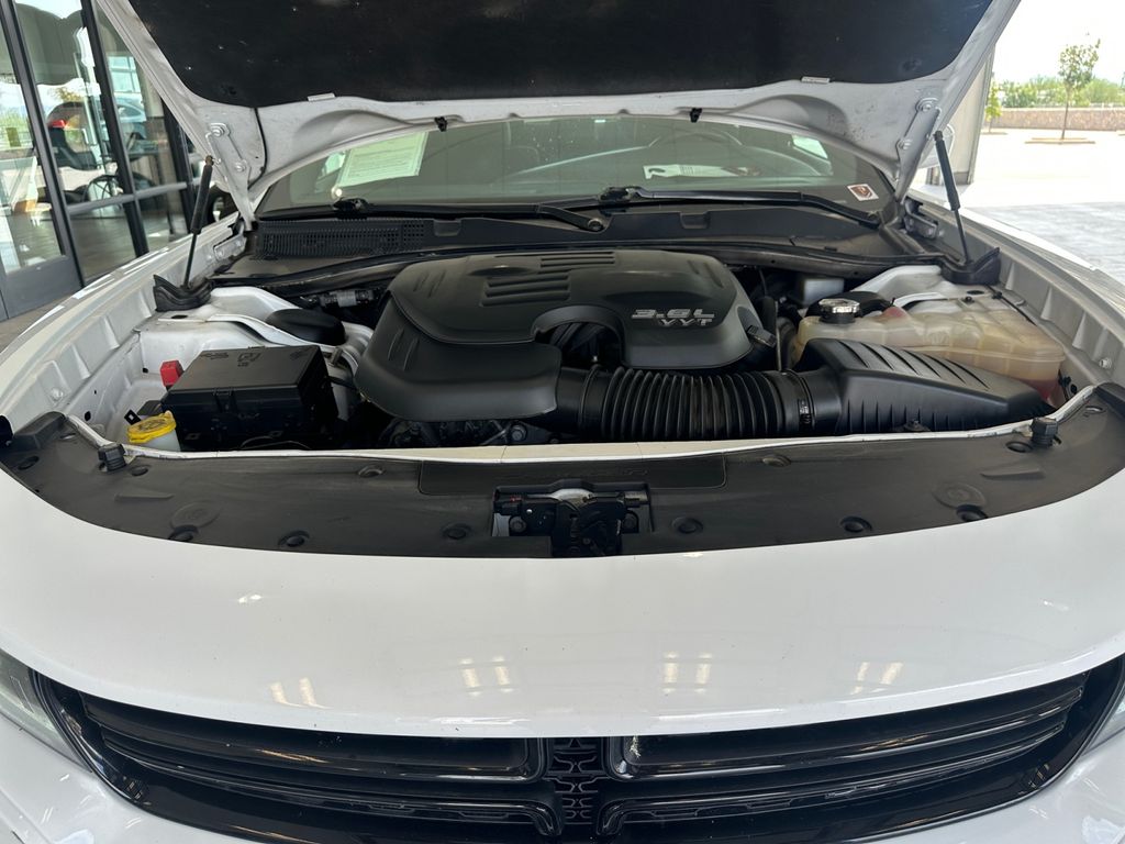 2022 Dodge Charger SXT photo 20
