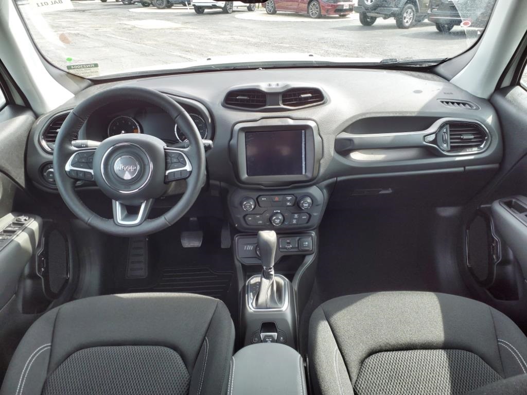 2023 Jeep Renegade Altitude photo 12