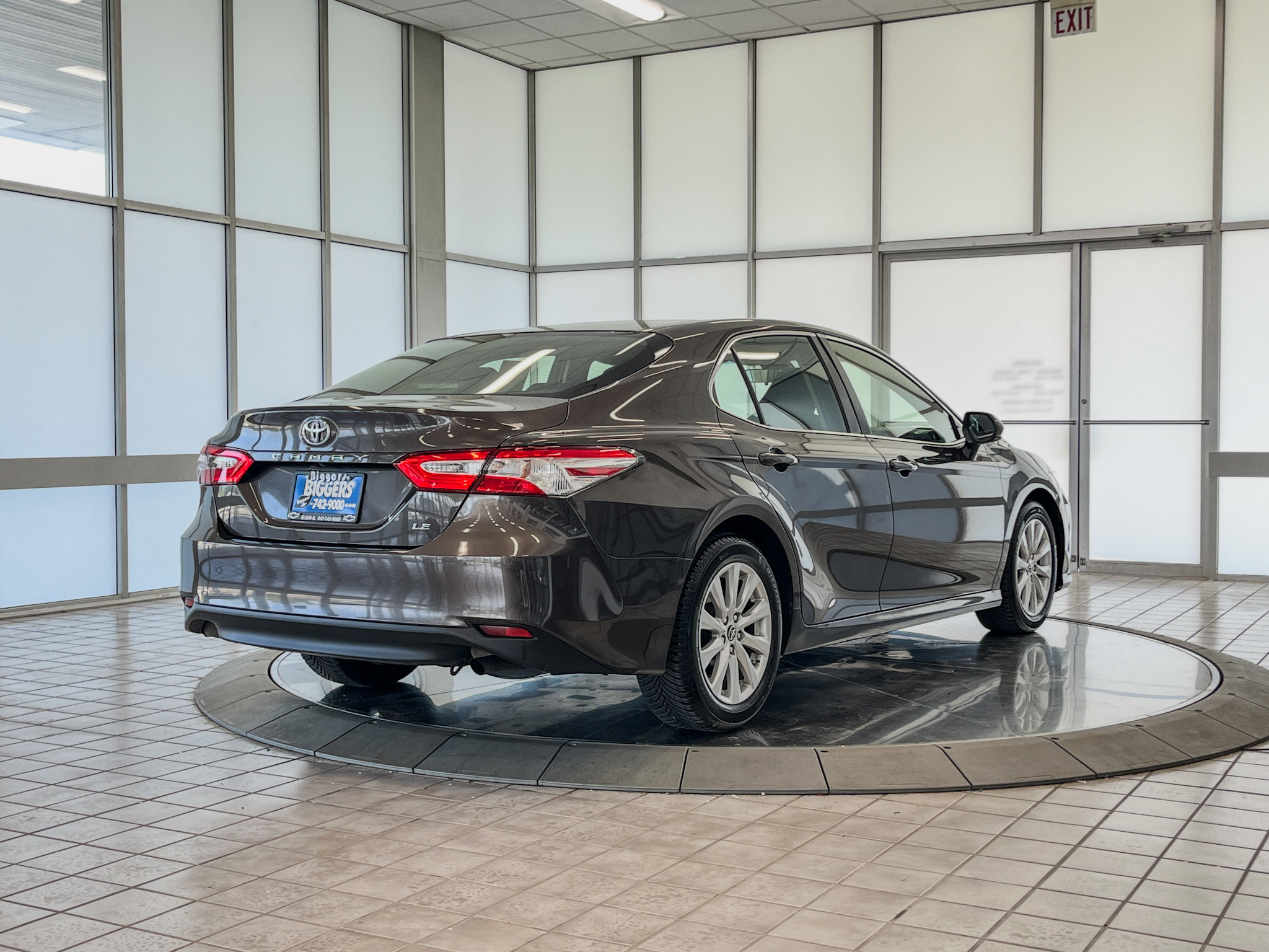 2018 Toyota Camry LE photo 6