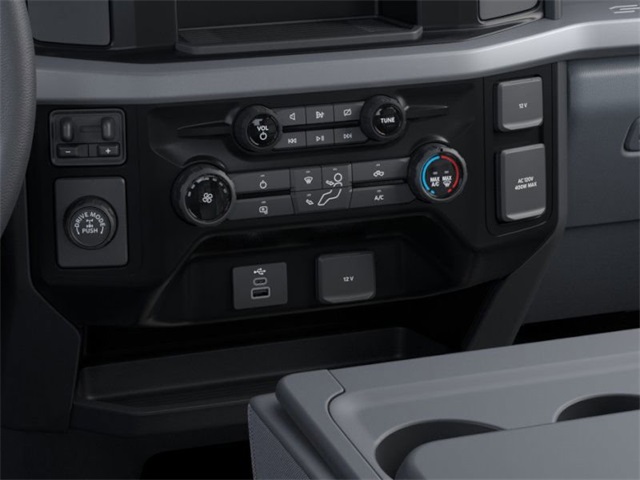 2023 Ford F-250 photo 14