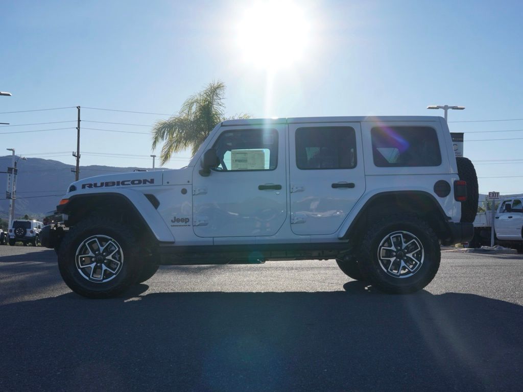 New 2026 Bright White Clear-Coat Exterior Paint Jeep Rubicon image 6