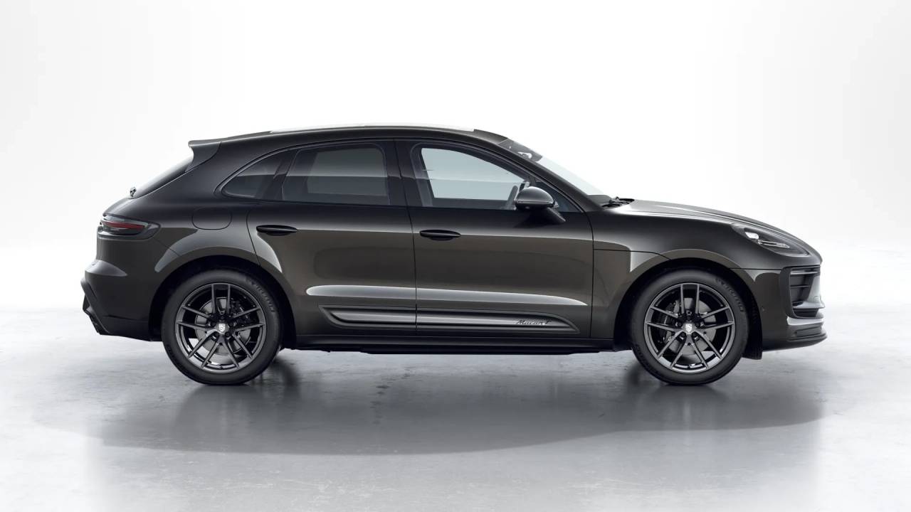 2026 Porsche Macan T photo 6