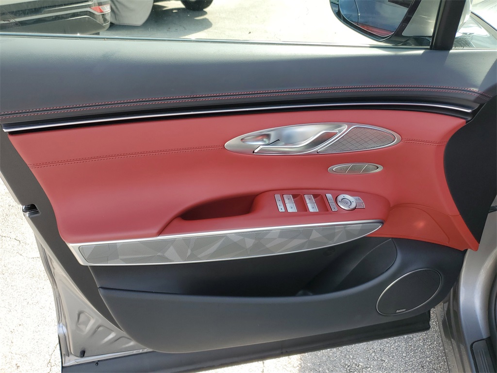 2025 Genesis GV70 3.5T Sport Advanced photo 12