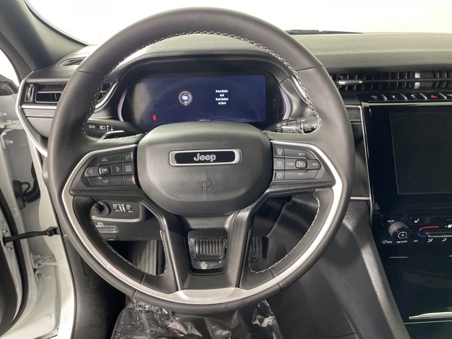 2023 Jeep Grand Cherokee Laredo Altitude photo 22