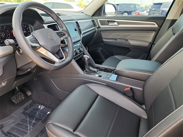 2023 Volkswagen Atlas V6 SE Technology photo 8